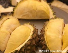 疱疹最怕三种水果，不要吃酸性柑橘/上火荔枝/高糖榴莲(寒热性一览表)