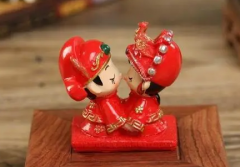 <b>结婚先照轿还是先扫轿</b>