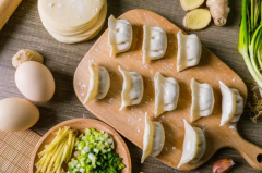 冰冻饺子粘住了怎么解开
