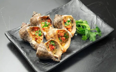 蒸海螺出现白色液体还能吃吗