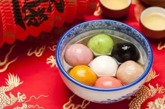煮汤圆是先放鸡蛋还是先放汤圆